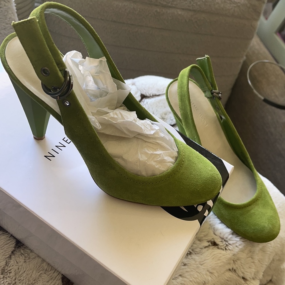 Lovely light olive green heels